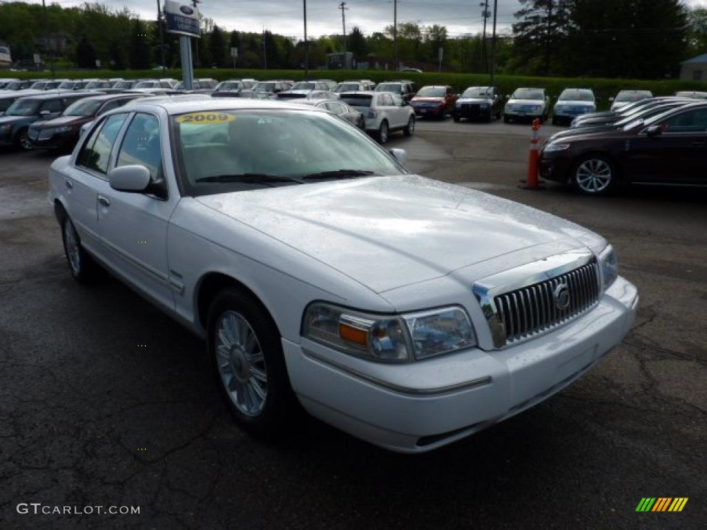 2009 Grand Marquis LS Ultimate Edition - Vibrant White / Light Camel photo #6