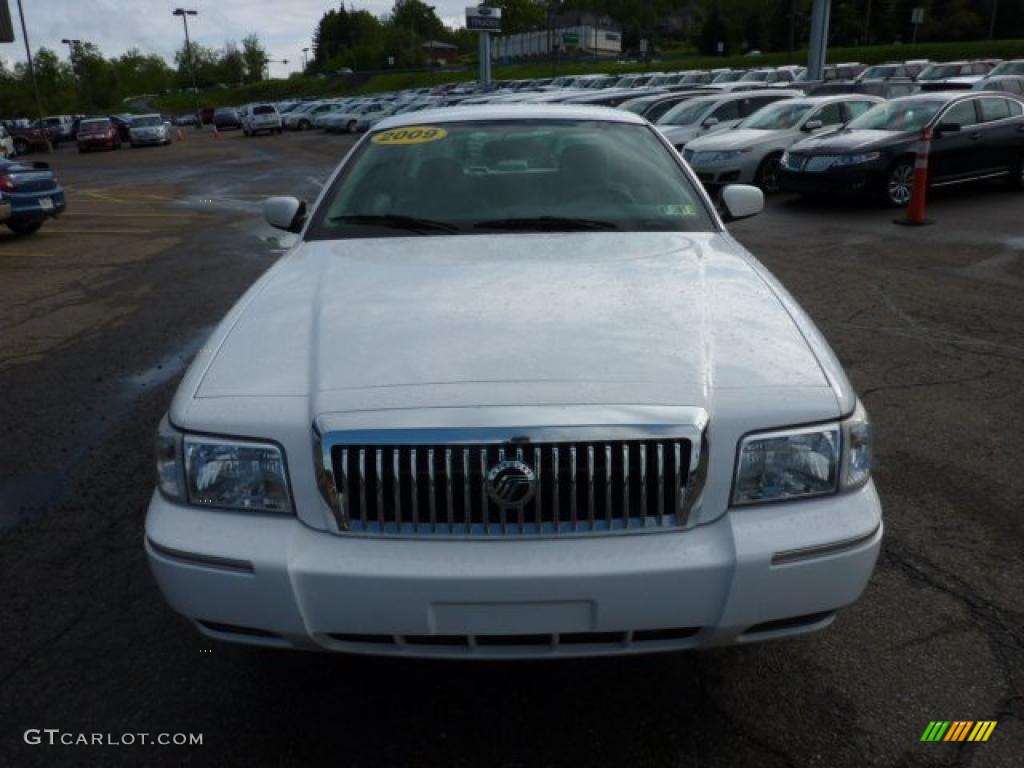 2009 Grand Marquis LS Ultimate Edition - Vibrant White / Light Camel photo #7