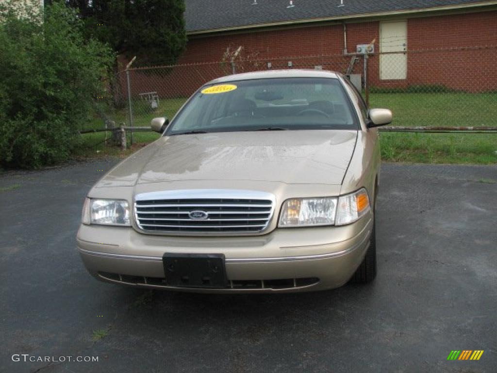 1999 Crown Victoria LX - Harvest Gold Metallic / Medium Parchment photo #2