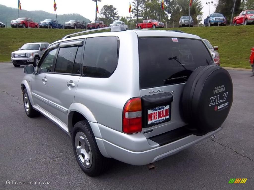 2002 XL7 4x4 - Silky Silver Metallic / Gray photo #8