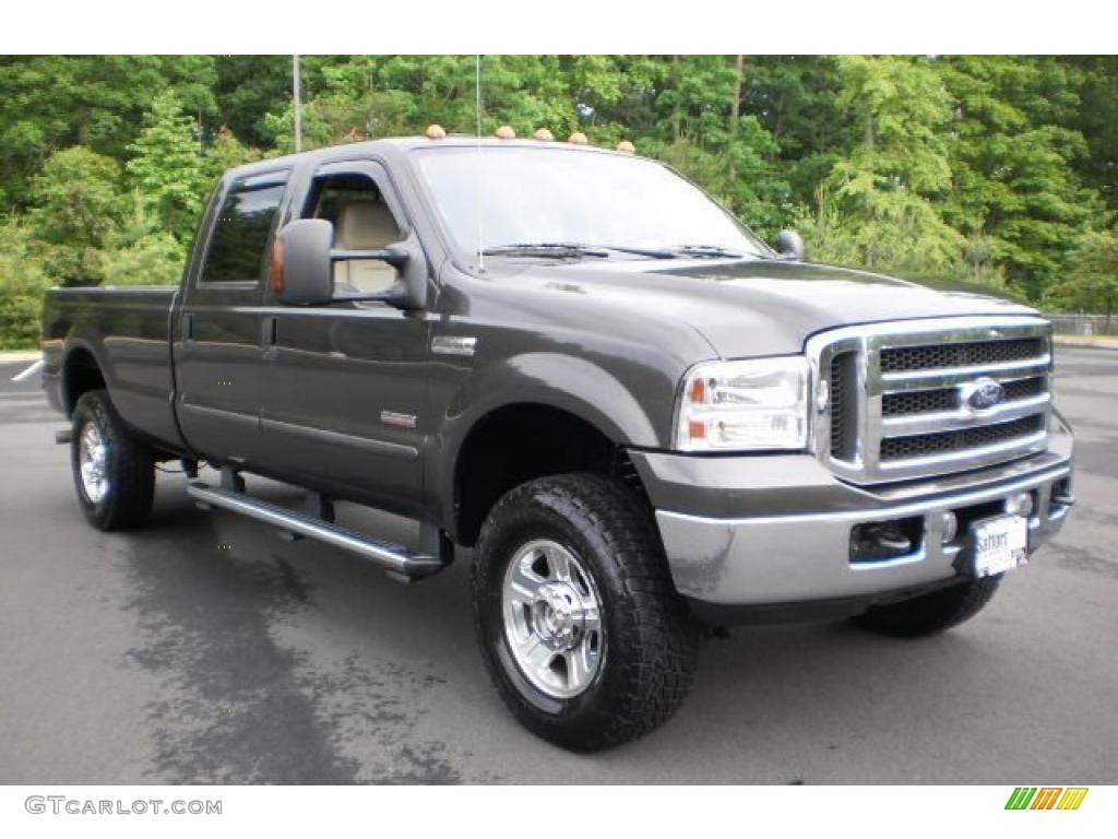 2005 F350 Super Duty Lariat Crew Cab 4x4 - Dark Stone Metallic / Tan photo #2