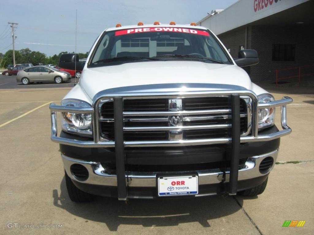 2009 Ram 3500 SLT Quad Cab 4x4 Dually - Bright White / Medium Slate Gray photo #2