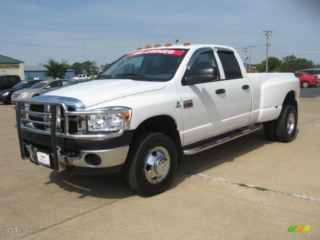 Bright White 2009 Dodge Ram 3500 SLT Quad Cab 4x4 Dually Exterior Photo #49512255