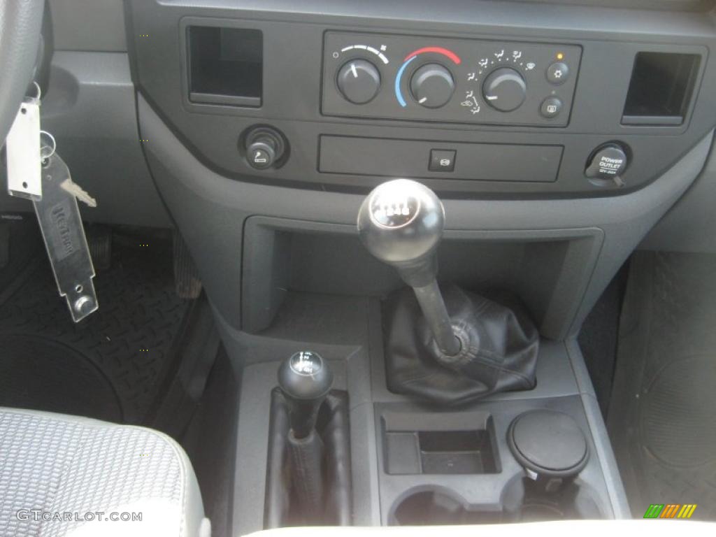 2009 Dodge Ram 3500 SLT Quad Cab 4x4 Dually Transmission Photos