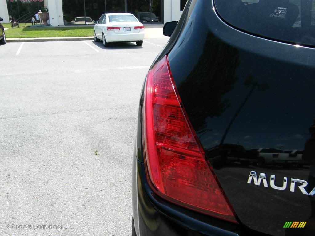 2005 Murano SL - Super Black / Charcoal photo #17