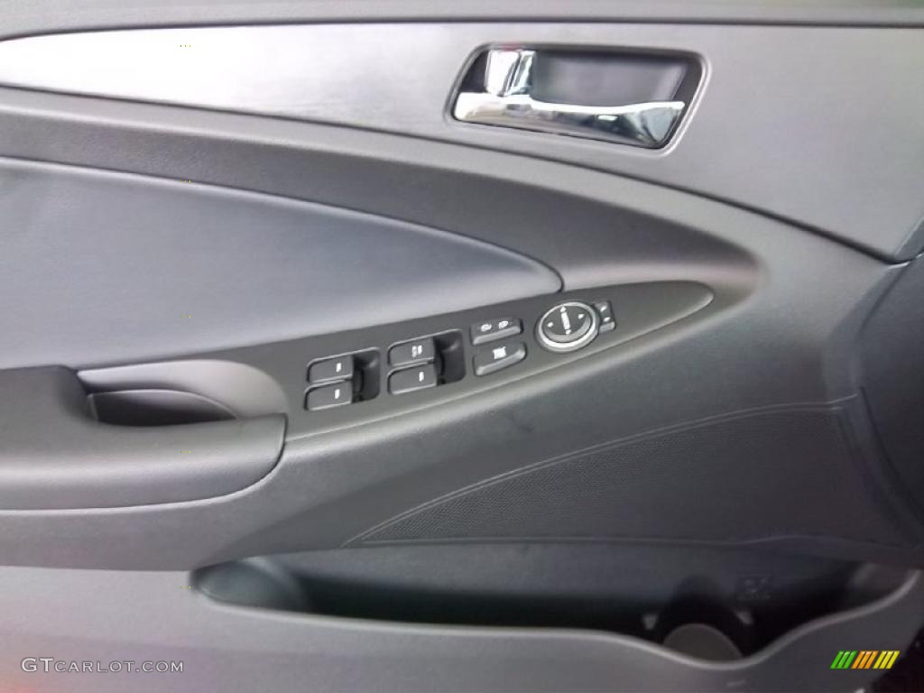 2011 Sonata SE 2.0T - Midnight Black / Black photo #15