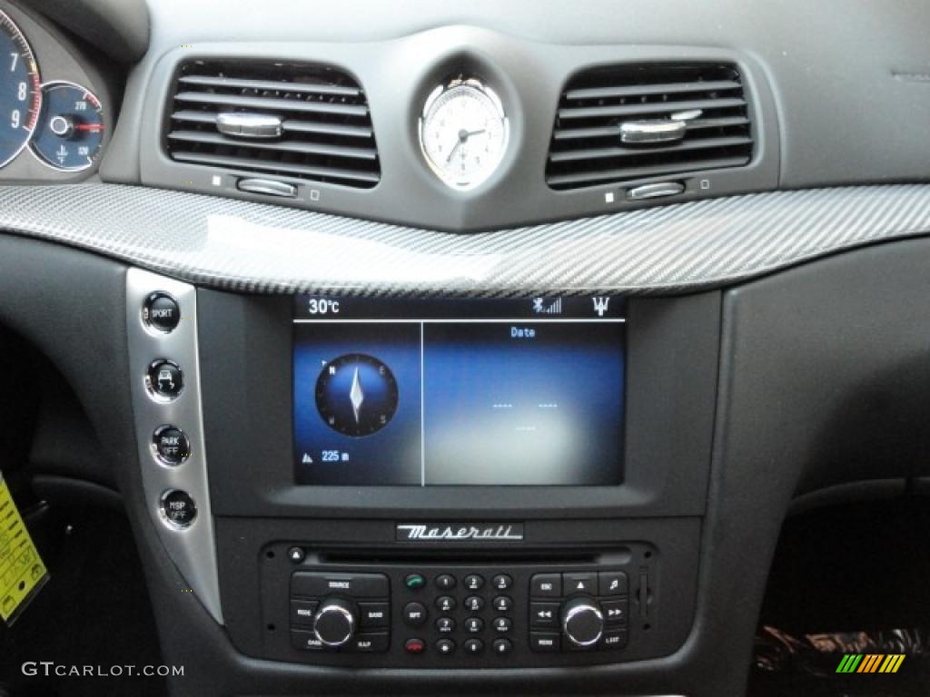 2011 Maserati GranTurismo S Controls Photo #49516283