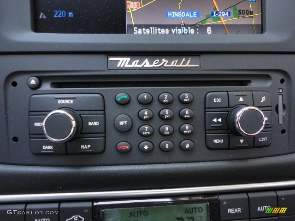 2011 Maserati GranTurismo S Controls Photo #49516334