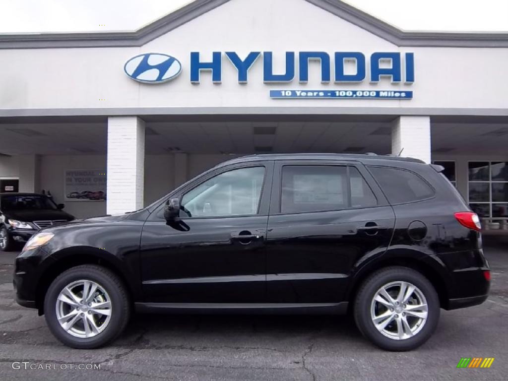 Phantom Black Metallic Hyundai Santa Fe