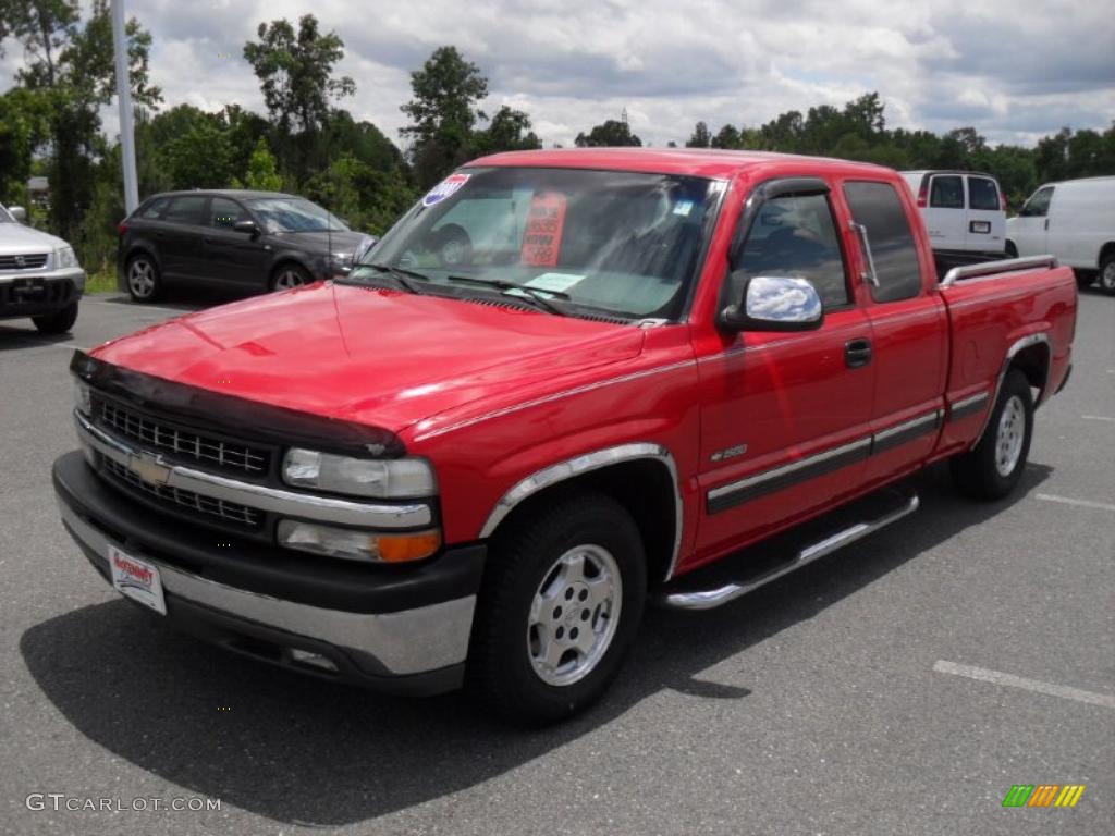 Victory Red Chevrolet Silverado 1500