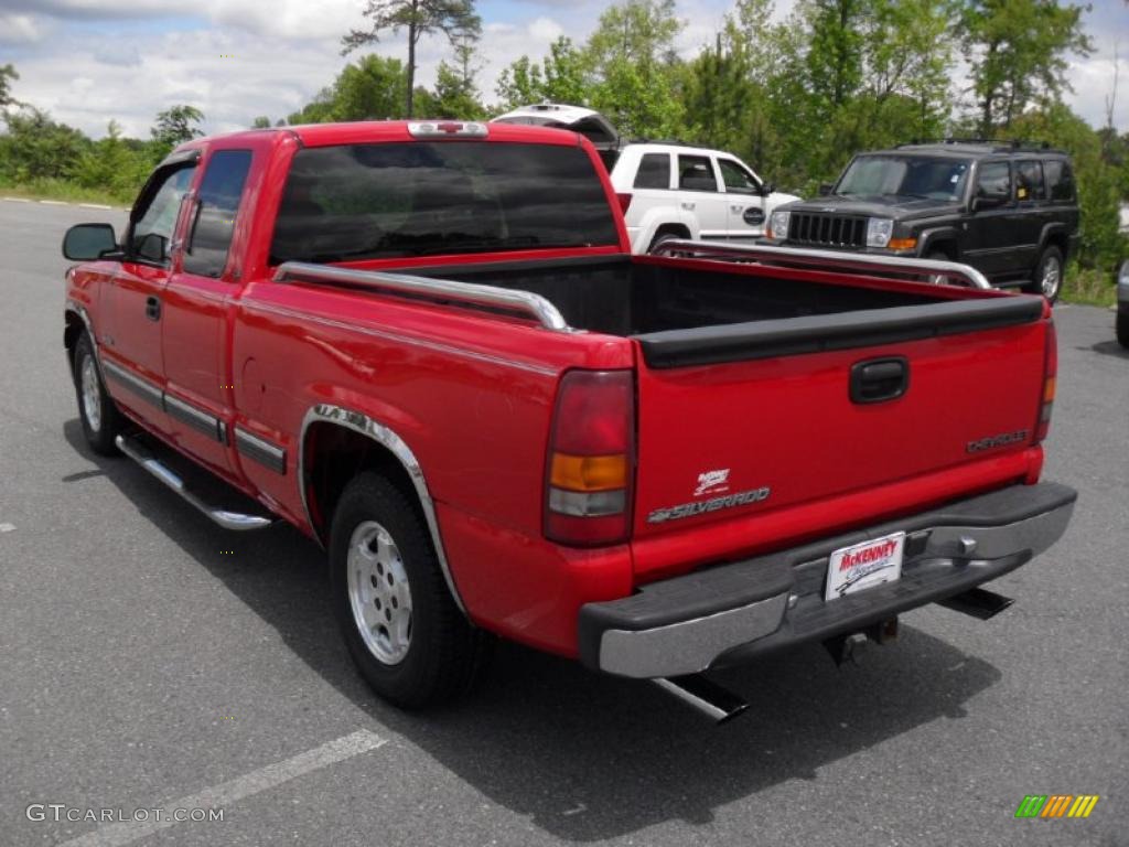 2000 Silverado 1500 LT Extended Cab - Victory Red / Graphite photo #2