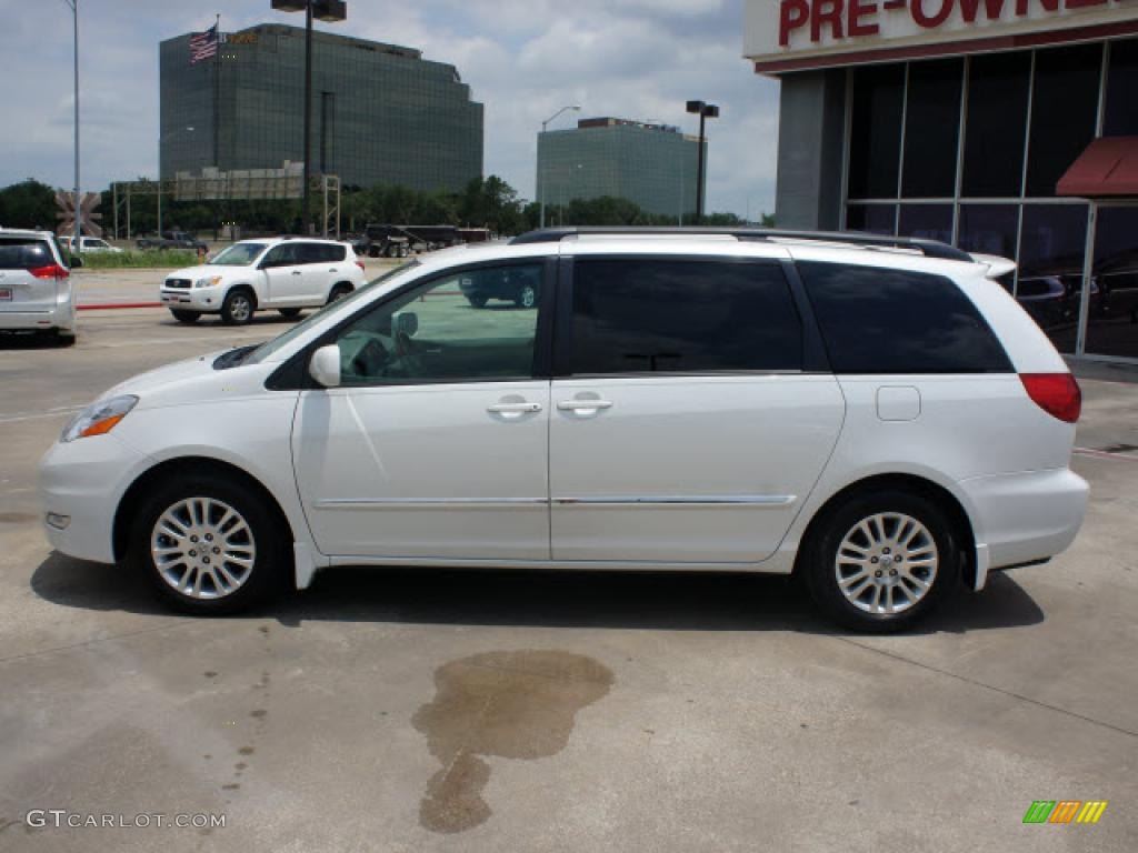 2008 Sienna XLE - Natural White / Taupe photo #2