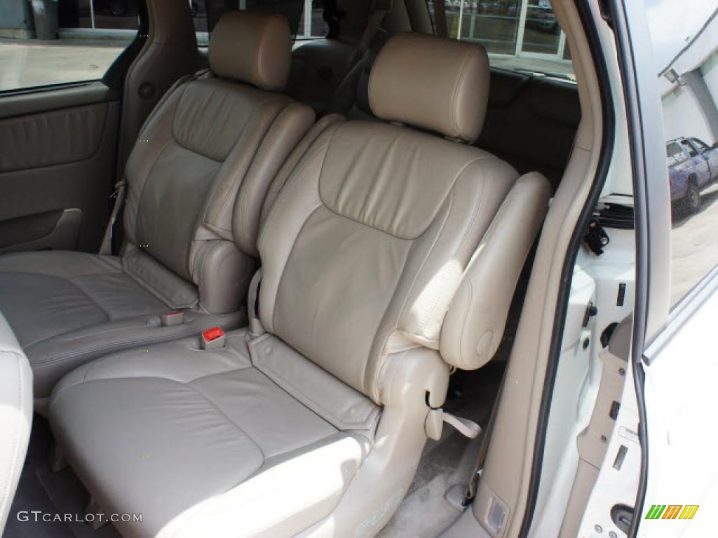 2008 Sienna XLE - Natural White / Taupe photo #8