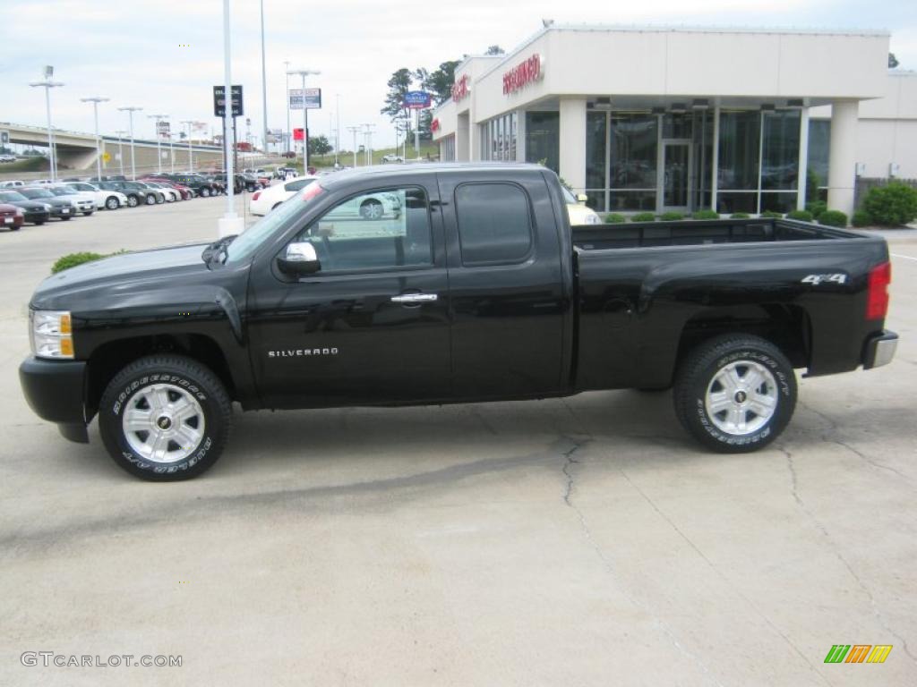 2010 Silverado 1500 Extended Cab 4x4 - Black Granite Metallic / Dark Titanium photo #2