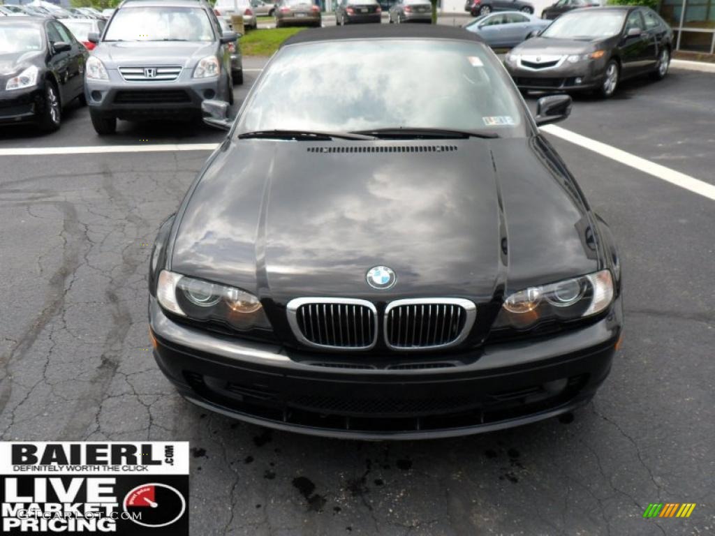 2002 3 Series 325i Convertible - Jet Black / Black photo #2