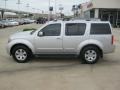 2005 Silver Lightning Metallic Nissan Pathfinder LE  photo #2