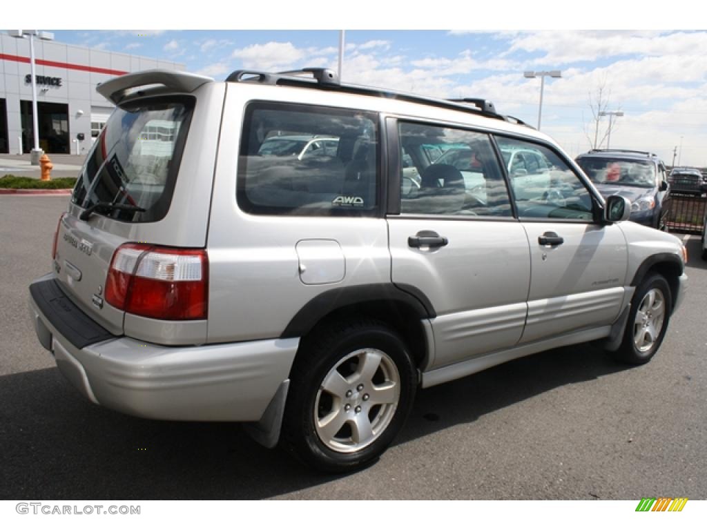 2001 Forester 2.5 S - Silverthorn Metallic / Gray photo #2