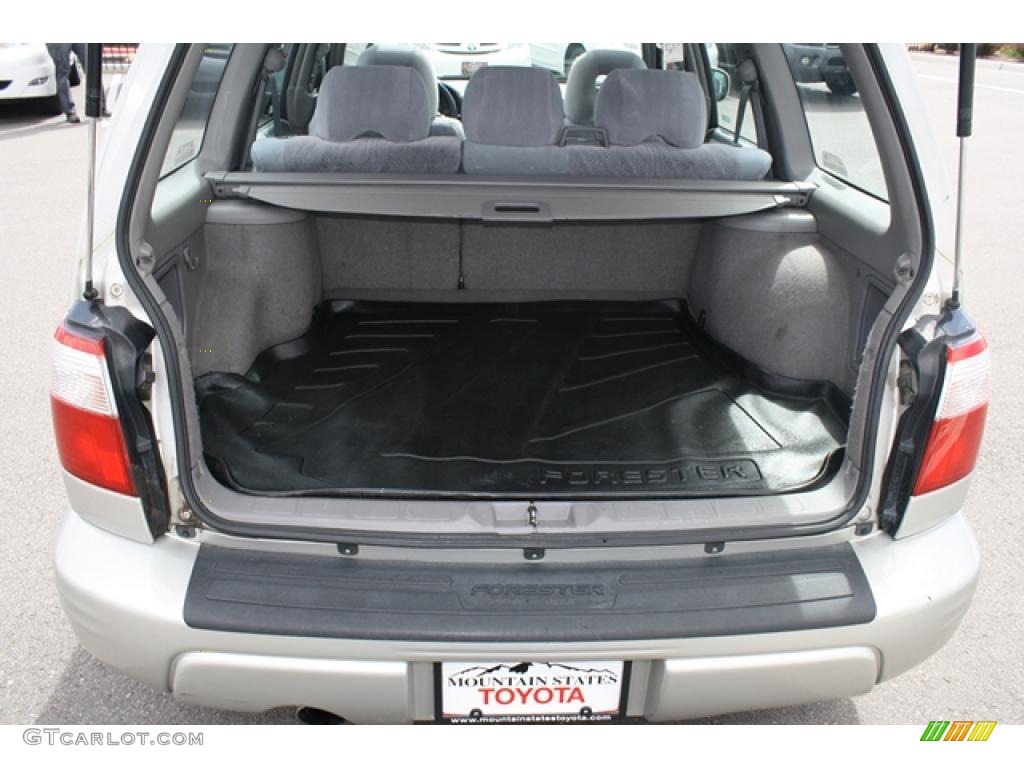 2001 Forester 2.5 S - Silverthorn Metallic / Gray photo #28