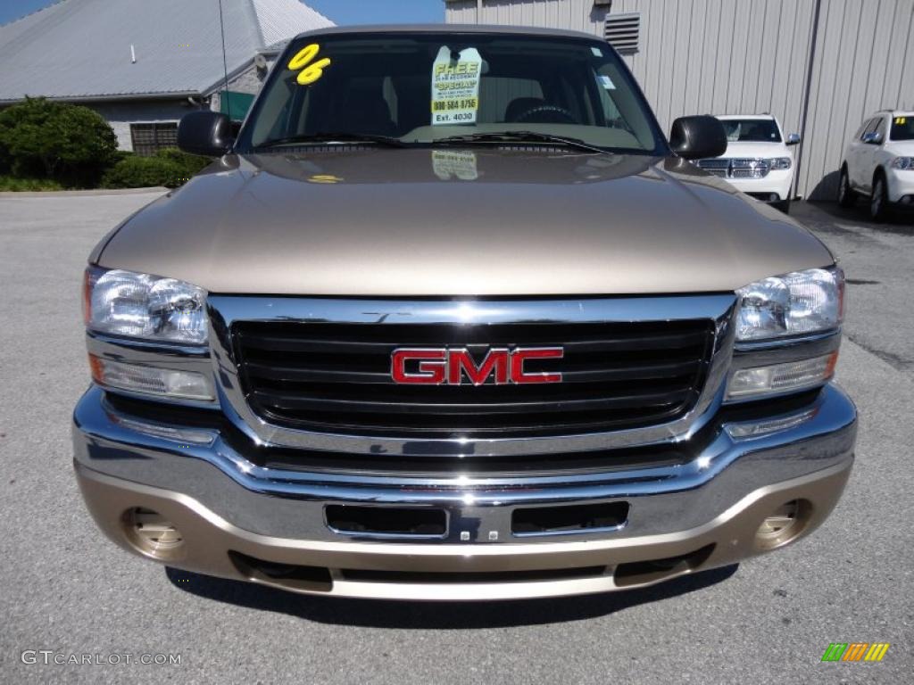 2006 Sierra 1500 SL Crew Cab - Sand Beige Metallic / Neutral photo #19