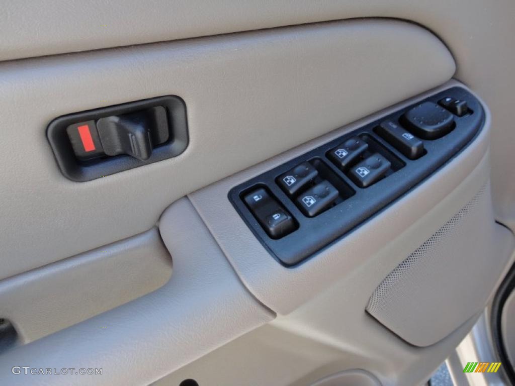 2006 Sierra 1500 SL Crew Cab - Sand Beige Metallic / Neutral photo #26