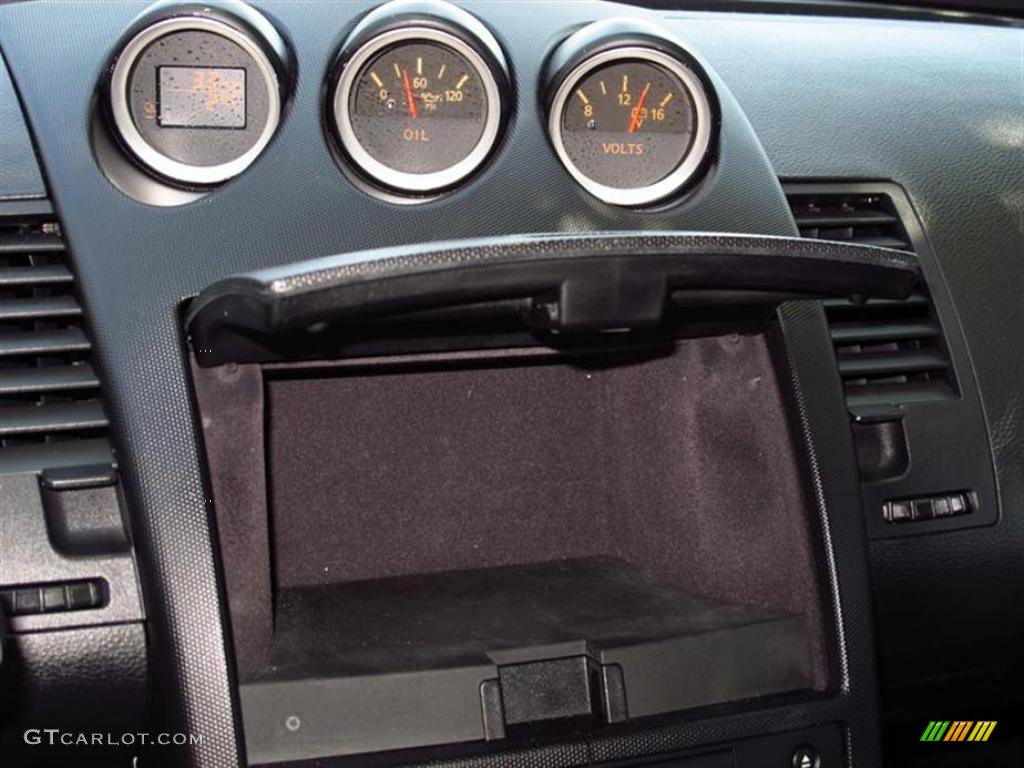 2006 Nissan 350Z Touring Coupe Gauges Photo #49532579