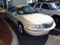 2001 Ivory Parchment Tri-Coat Lincoln Continental   photo #1