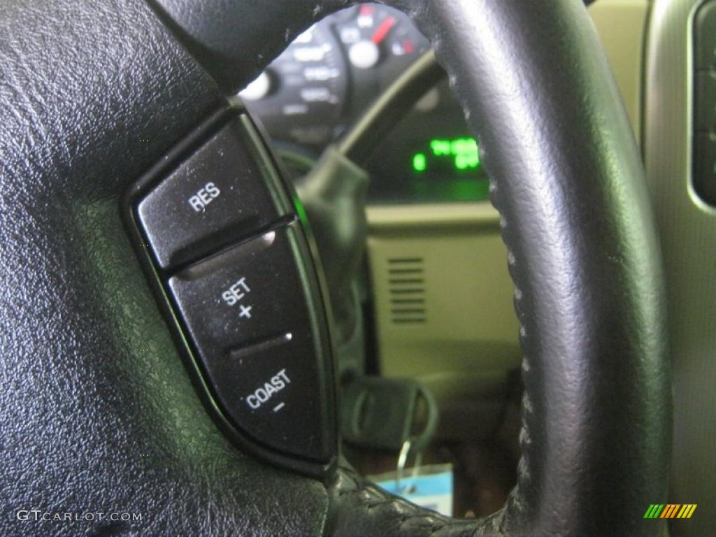 2004 Explorer XLT 4x4 - Black / Medium Parchment photo #11