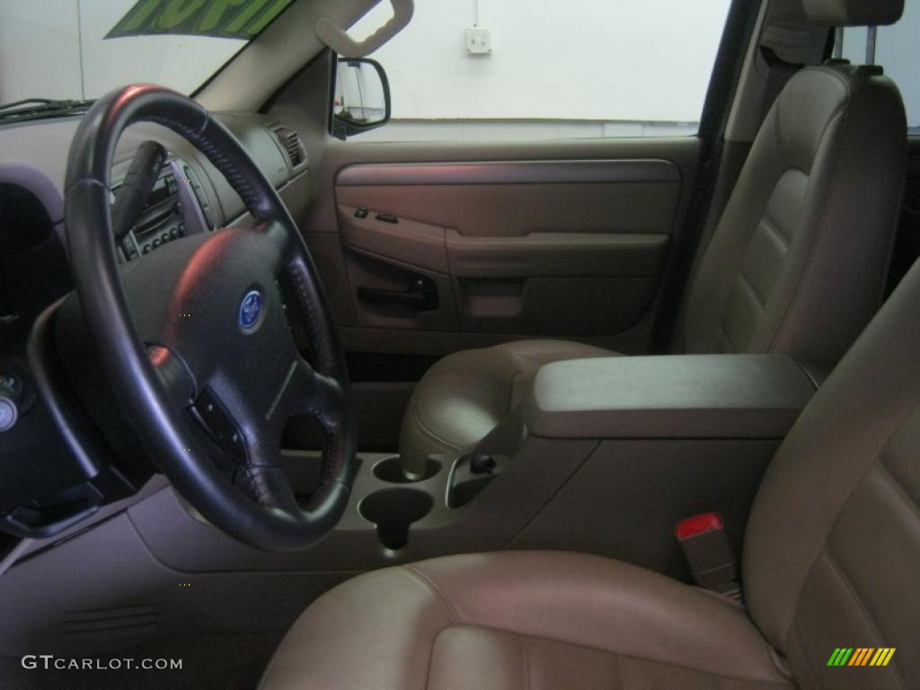 2004 Explorer XLT 4x4 - Black / Medium Parchment photo #25