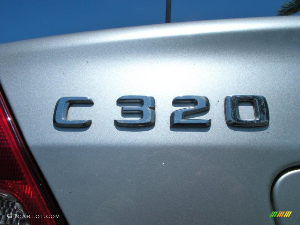2002 Mercedes-Benz C 320 Sedan Marks and Logos Photos