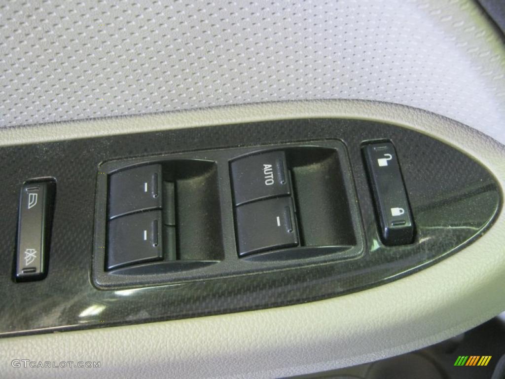 2008 Taurus X SEL - Oxford White / Camel photo #11