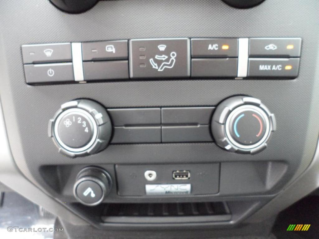 2011 F150 Texas Edition SuperCrew - Race Red / Steel Gray photo #31