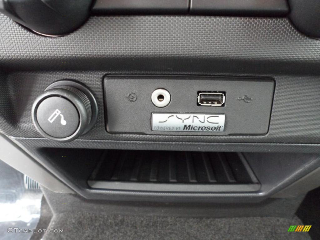 2011 F150 Texas Edition SuperCrew - Race Red / Steel Gray photo #32