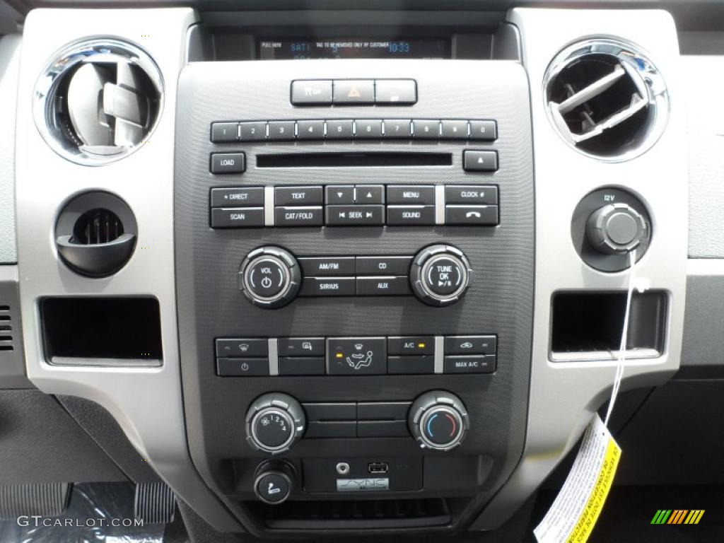 2011 Ford F150 XLT SuperCab Controls Photo #49542884