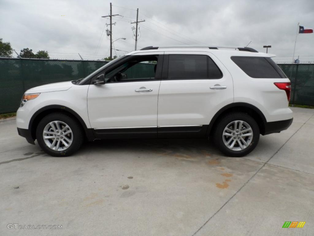 2011 Explorer XLT - White Platinum Tri-Coat / Charcoal Black photo #6