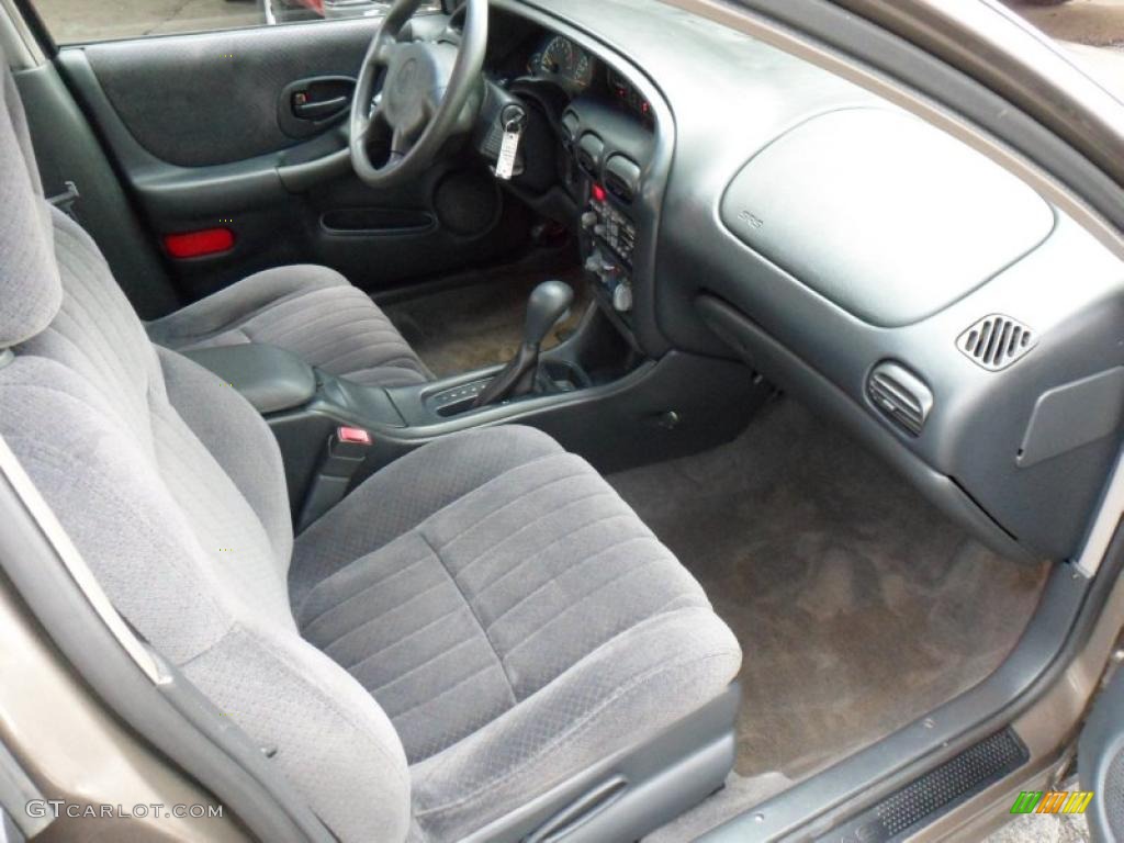 Graphite Interior 2002 Pontiac Grand Prix SE Sedan Photo #49544051