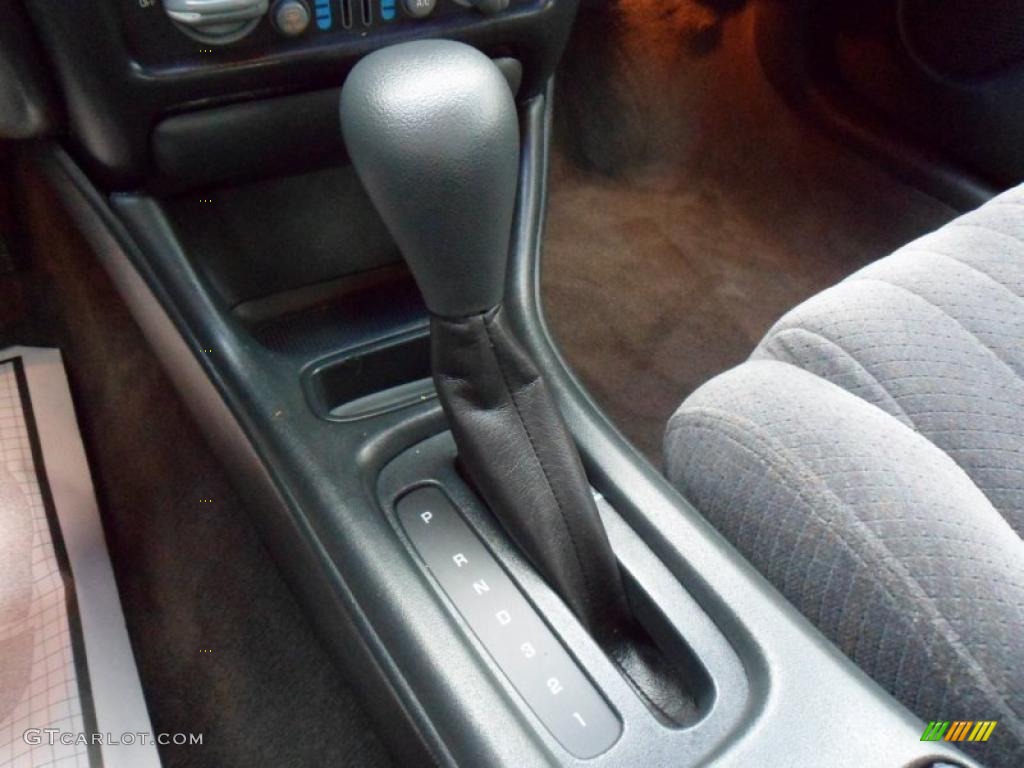 2002 Pontiac Grand Prix SE Sedan Transmission Photos