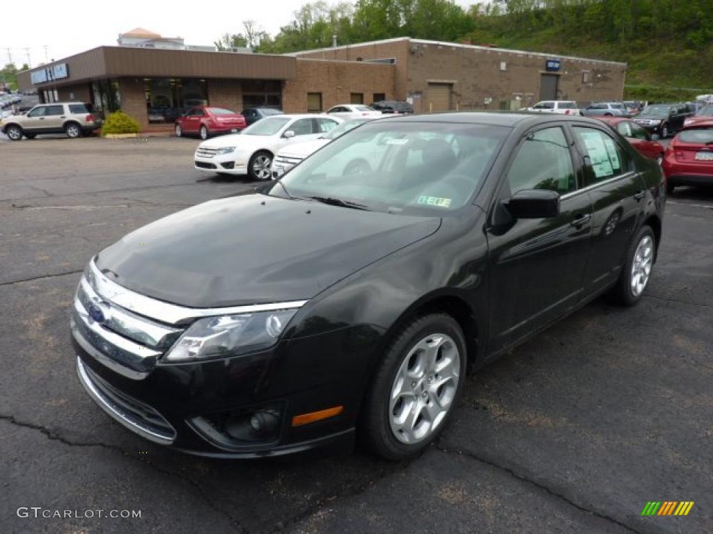 2011 Fusion SE - Tuxedo Black Metallic / Charcoal Black photo #5