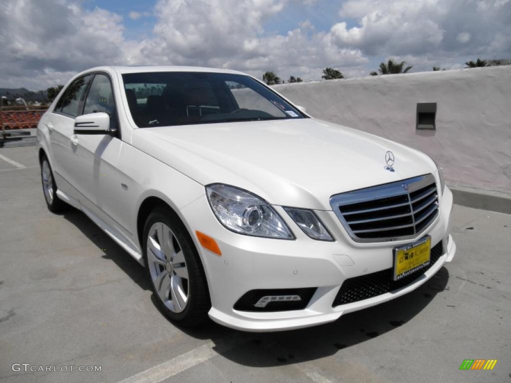 2011 E 350 BlueTEC Sedan - Diamond White Metallic / Natural Beige/Black photo #1