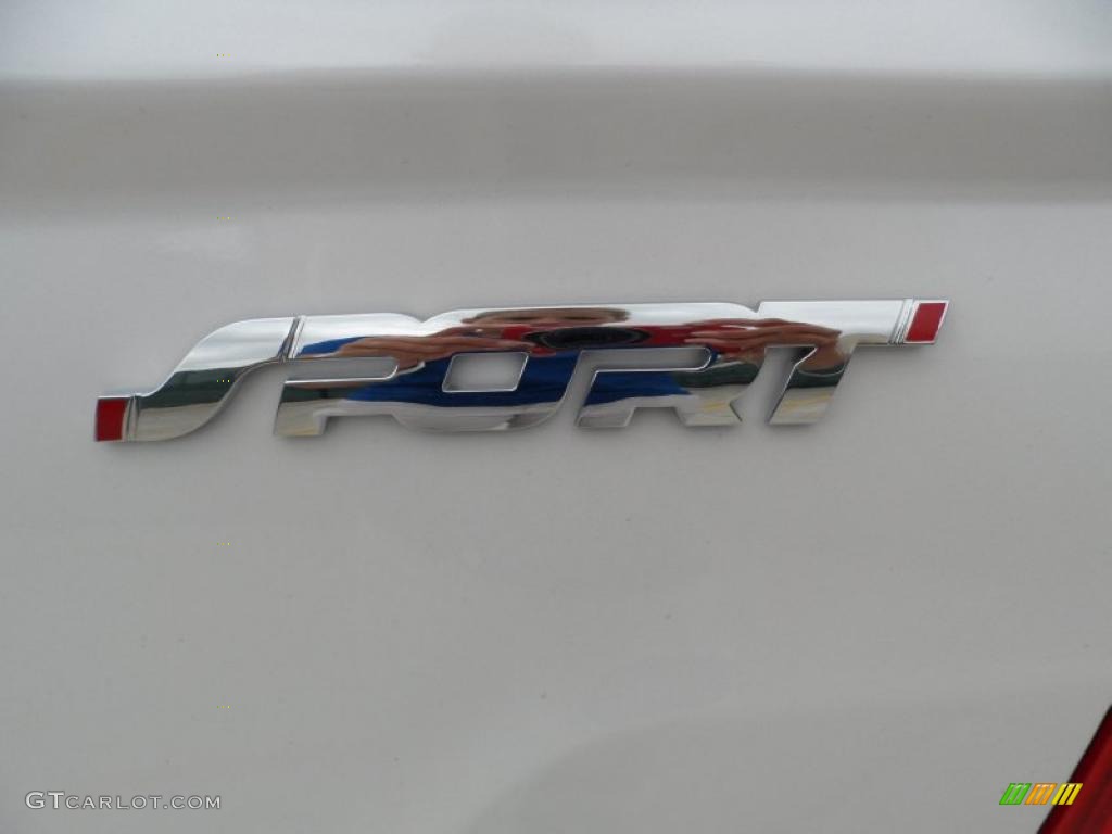 2011 Ford Fusion Sport Marks and Logos Photos