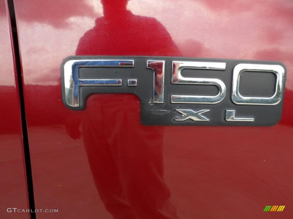 2004 F150 STX Heritage SuperCab - Dark Toreador Red Metallic / Heritage Graphite Grey photo #17