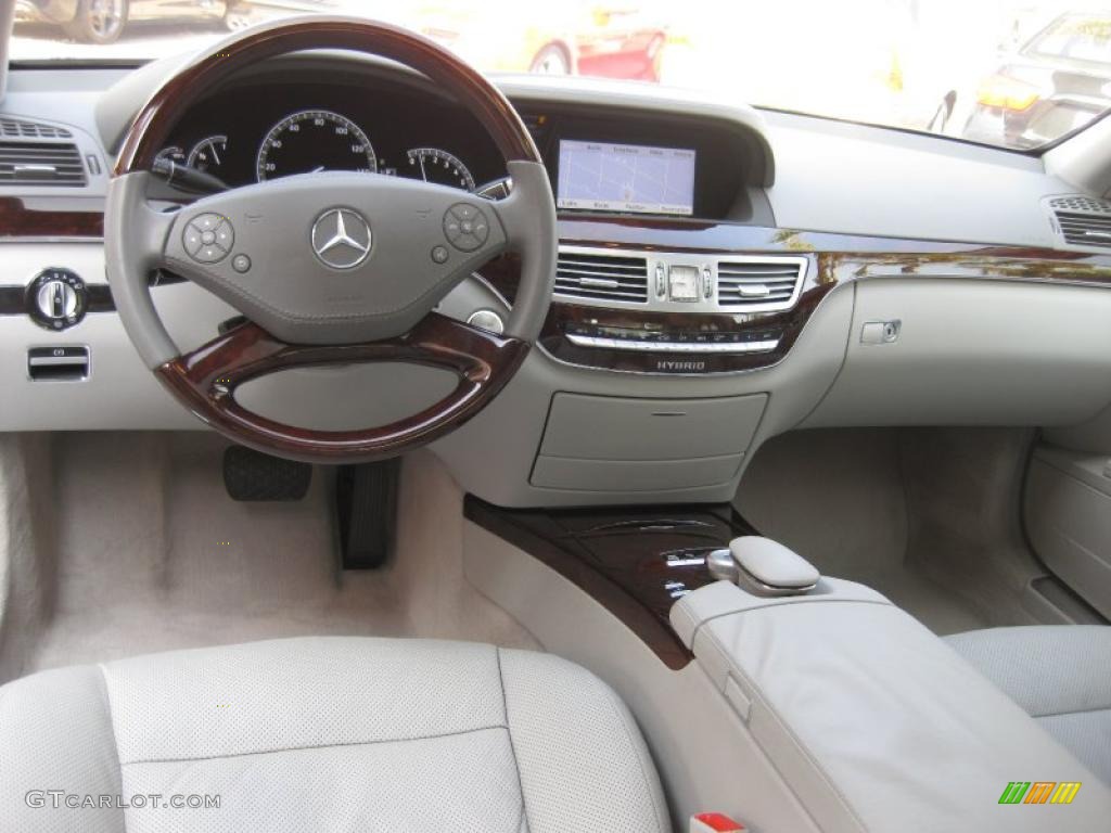2010 Mercedes-Benz S 400 Hybrid Sedan Grey/Dark Grey Dashboard Photo #49549805