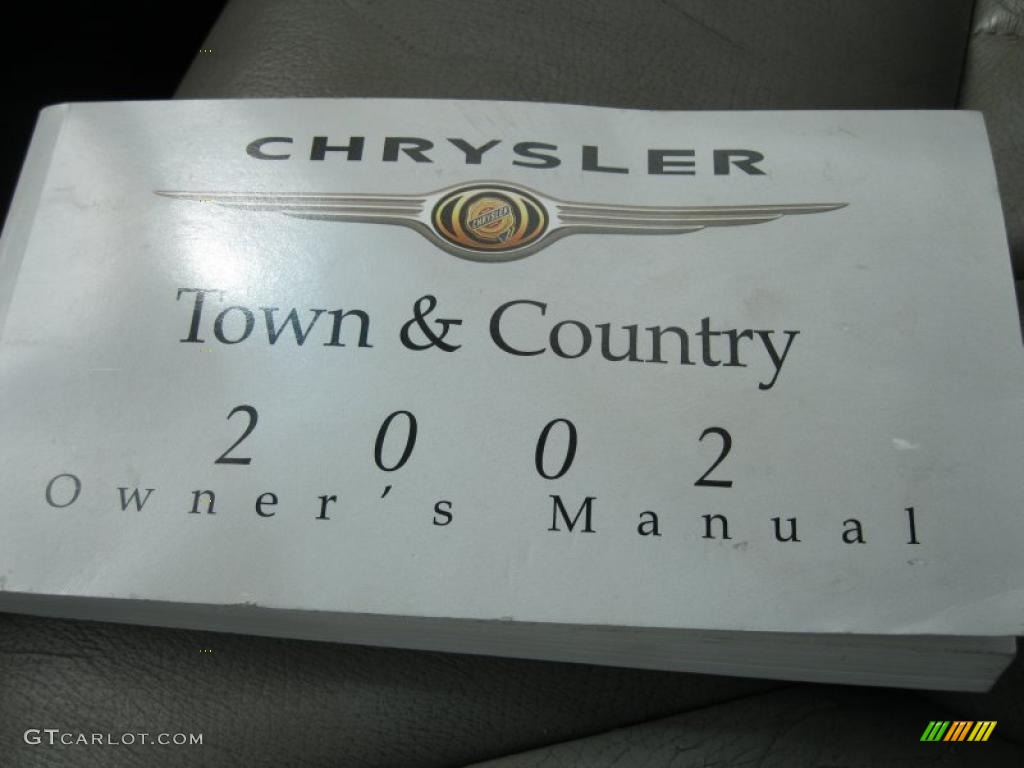 2002 Town & Country LXi - Bright Silver Metallic / Sandstone photo #25
