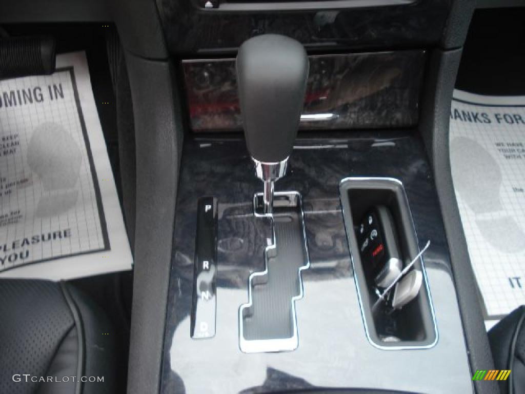 2011 Chrysler 300 C Hemi 5 Speed Automatic Transmission Photo #49551545