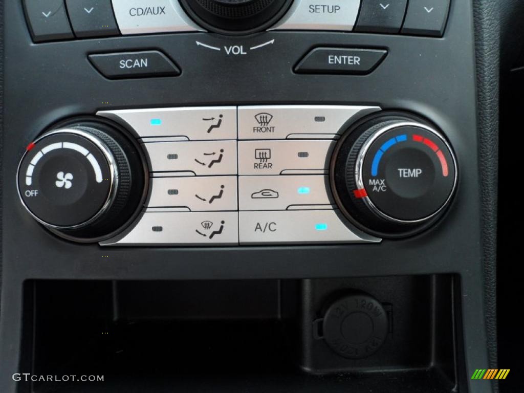 2010 Hyundai Genesis Coupe 2.0T Track Controls Photo #49551902