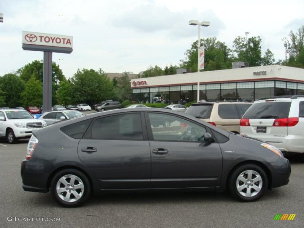 Magnetic Gray Metallic Toyota Prius