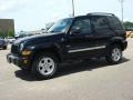 Black - Liberty Sport 4x4 Photo No. 2