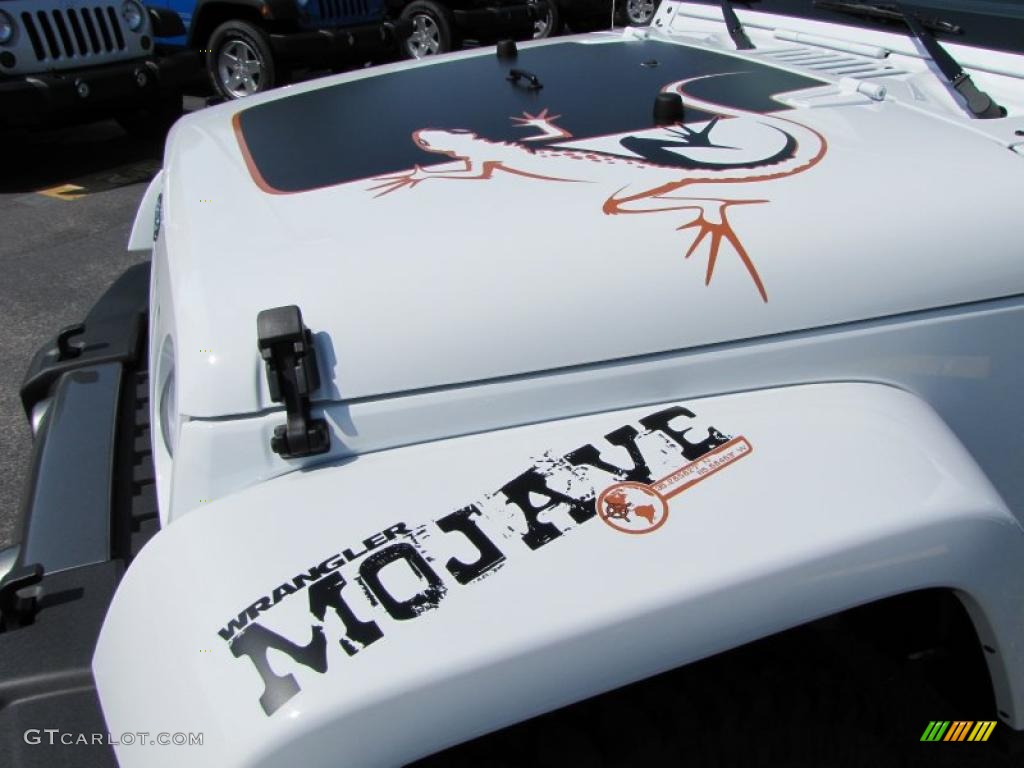 Bright White 2011 Jeep Wrangler Unlimited Mojave 4x4 Exterior Photo #49556180