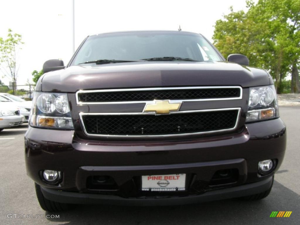 2009 Suburban LT 4x4 - Dark Cherry Metallic / Ebony photo #2