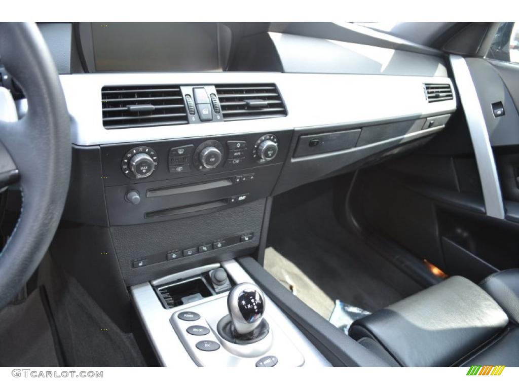 2007 BMW M5 Sedan Controls Photo #49558589