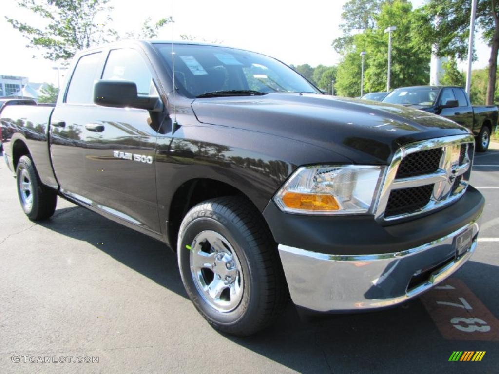 2011 Ram 1500 ST Quad Cab - Rugged Brown Pearl / Dark Slate Gray/Medium Graystone photo #4
